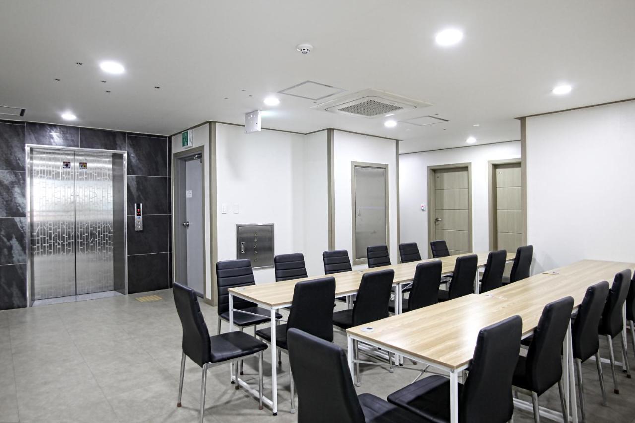 One Percent Hostel Jeonju Ngoại thất bức ảnh