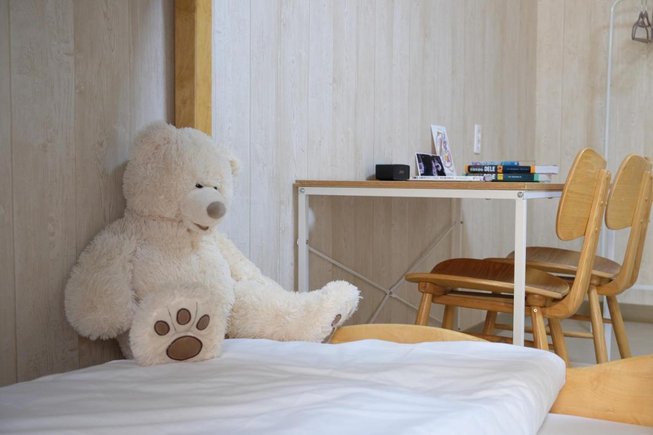 One Percent Hostel Jeonju Ngoại thất bức ảnh